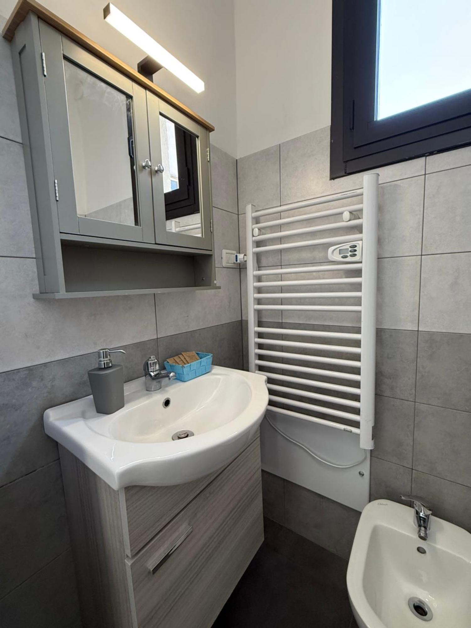 Easyrooms One 帕爾馬 外观 照片